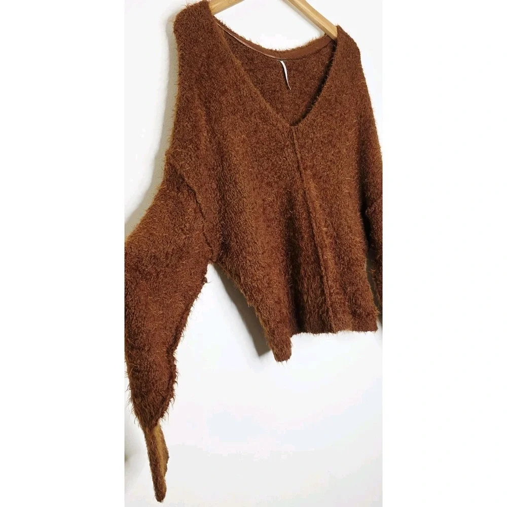 Free People Sweater Women's Icing V Neck Fuzzy Super Soft Cozy Pullover Size M - Picture 5 of 14